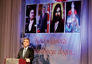 Renaissance Otel'de Gül'lü iftar yemeği