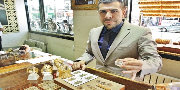 Darphane'deki grev altın fiyatlarını arttırdı; olan dar gelirliye oldu