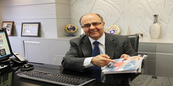Ariş bir ilke İmza atarak D Color'ı Pırlanta Severlere sunuyor