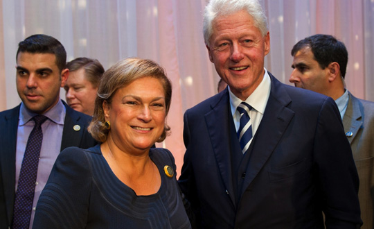 Clinton'dan Sabancı'ya övgü!