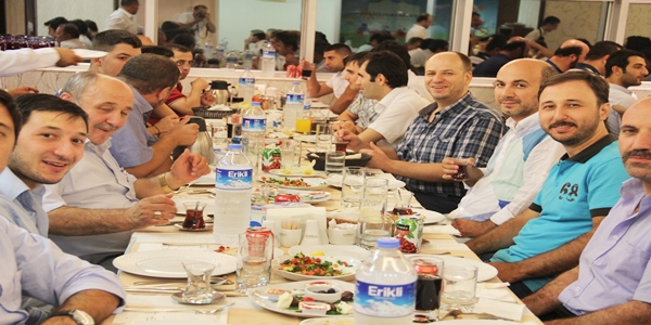 İstanbul Kuyumcuları Ersoy Alyans'ın iftarında bir araya geldiler